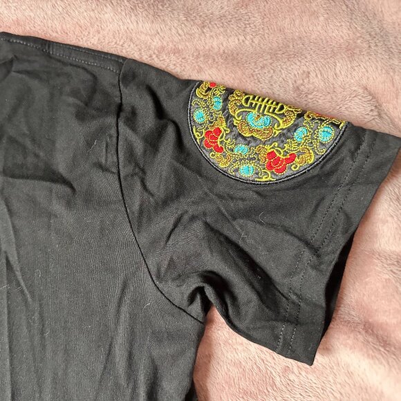 Vancarhell Women's Size Medium Tshirt Embroidered Chinese Dragon Black Y2K - Picture 10 of 12